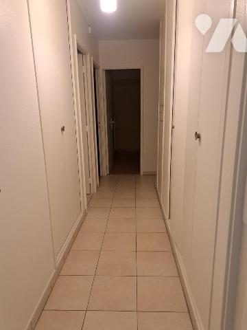 Quartier sud, apppartement de 105 m2 avec jardin terrasse cave et garage