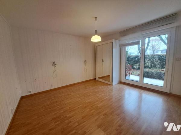 Quartier sud, apppartement de 105 m2 avec jardin terrasse cave et garage