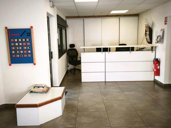 Fonds De Commerce à SAINT-PIERRE, 97410 - 3 pièces 103m²