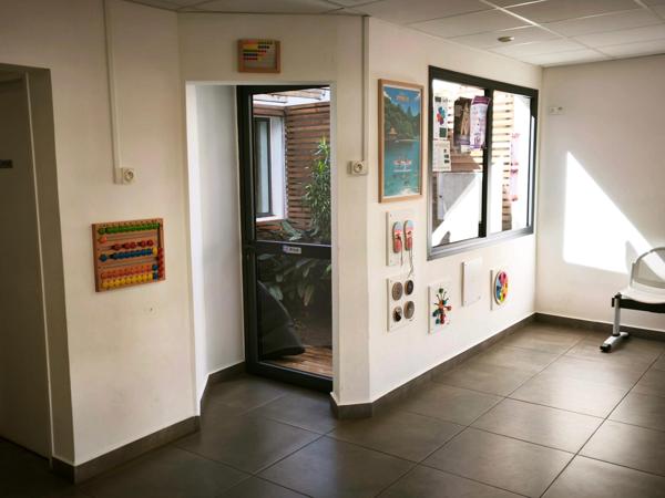 Fonds De Commerce à SAINT-PIERRE, 97410 - 3 pièces 103m²