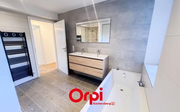 Appartement à vendre    4 pièces • 123 m2 Stutzheim-Offenheim