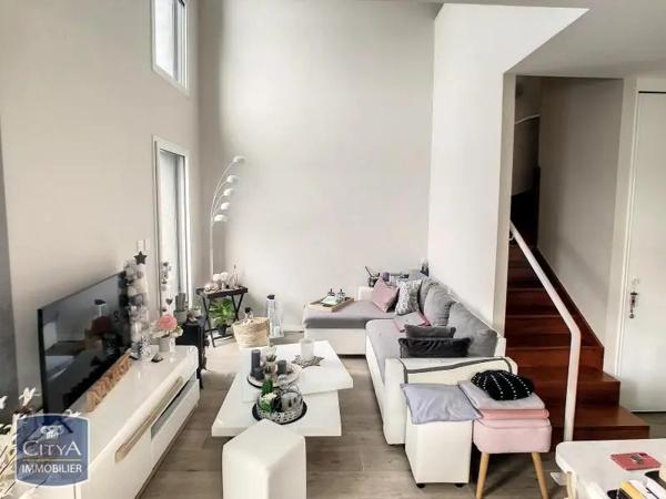 Appartement à louer 4 pièces 84.6m² Auray (56400)
