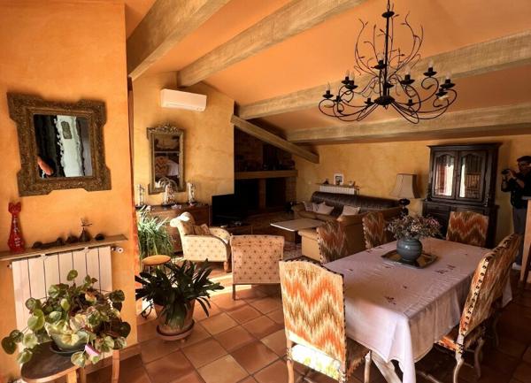 Maison à vendre    7 pièces •  Bollène