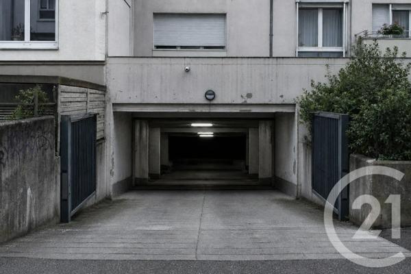 Parking à vendre  12,97 m 2   LES SABLES D OLONNE  - 85