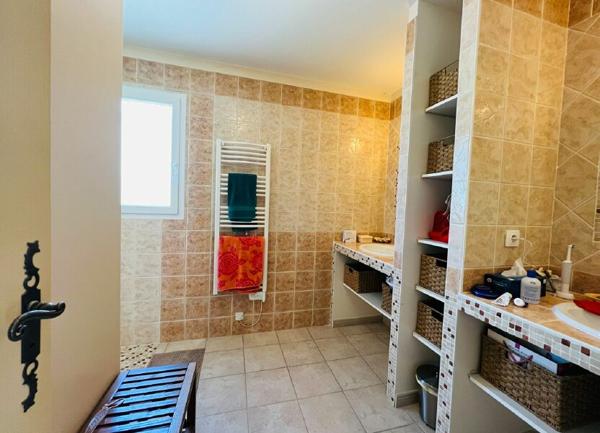 Maison à vendre    6 pièces • 152,54 m2 Mazan