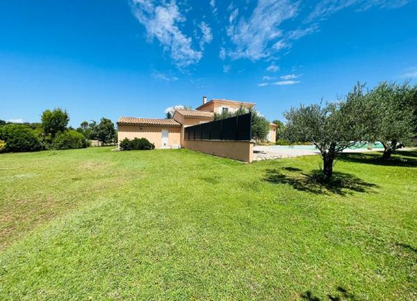 Maison à vendre    6 pièces • 152,54 m2 Mazan