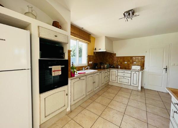 Maison à vendre    6 pièces • 152,54 m2 Mazan