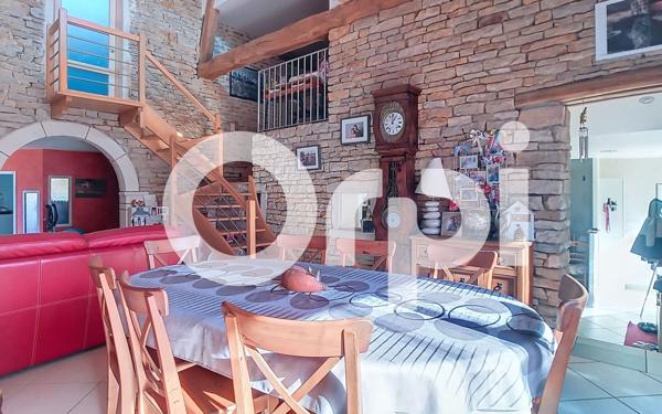 Maison à vendre    5 pièces •  Buxy