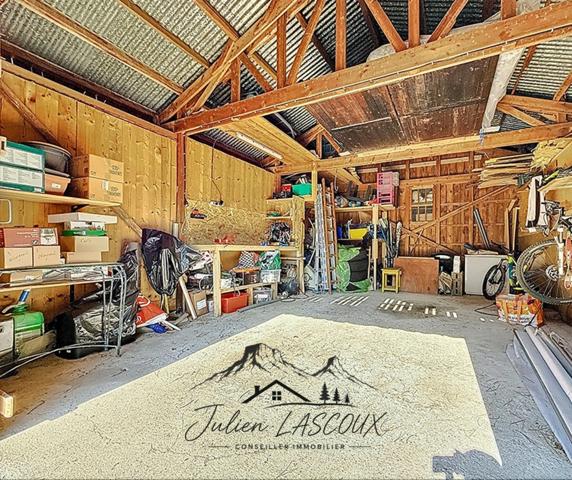 À VENDRE — CHARMANT PETIT CHALET AVEC DÉPENDANCE À LANS-EN-VERCORS (38)