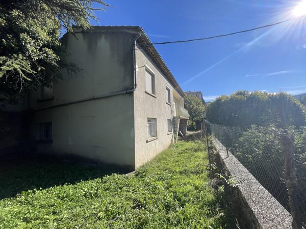 Maison 6 pièces - 82 m²