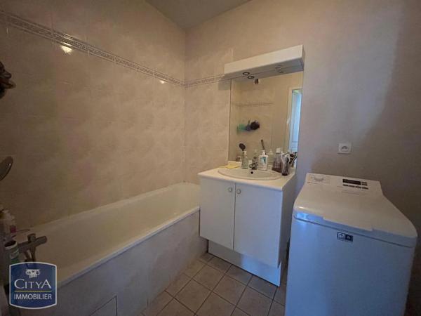 Appartement à louer 3 pièces 62.04m² Saint-Martin-d'Hères (38400)