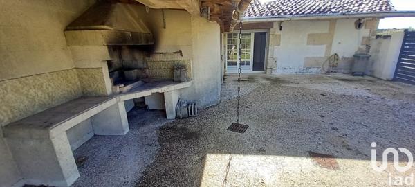 Maison 5 pièces de 120 m² à Cherves-Richemont (16370)