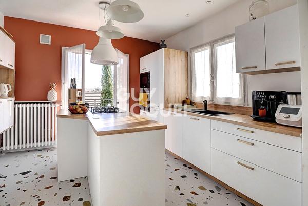 Proche A 43 et commerces, maison de 128 m2 à Nivolas Vermelle