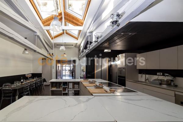 Vente
                Maison197 m² - 8 Pièces -
                    RIOM (63200)
