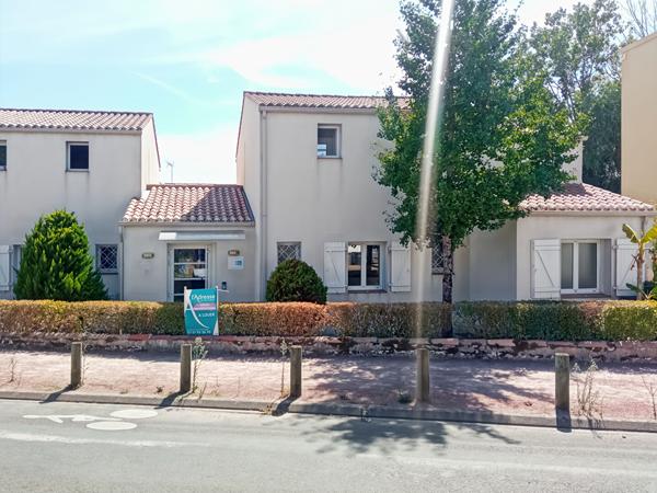 Challans - Médiathèque Local professionnel 98 m²
