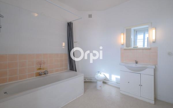 Maison à vendre    8 pièces •  Valenciennes