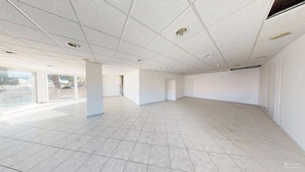 Frontignan (34110) Local Commercial à louer - 158 m²