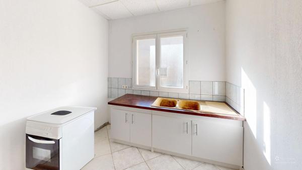 Frontignan (34110) Local Commercial à louer - 158 m²