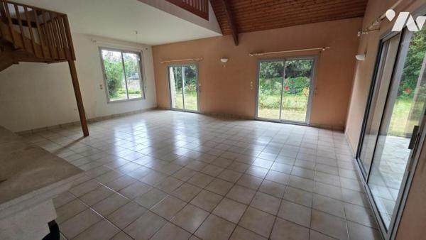 Maison familiale Varades bourg - 329 m² - jardin 1427m²