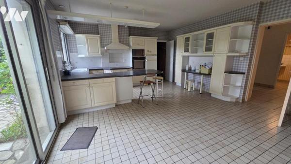 Maison familiale Varades bourg - 329 m² - jardin 1427m²