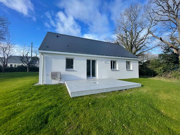 A LOUER - HERBIGNAC - Maison 4 pièces 136 m²