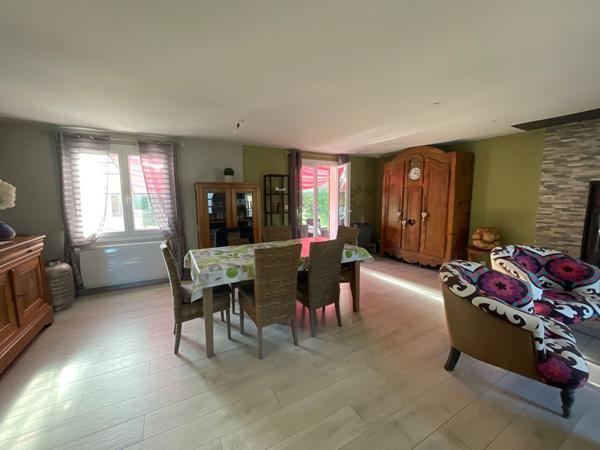 A LOUER - HERBIGNAC - Maison 4 pièces 136 m²