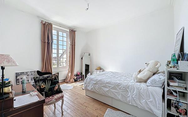 Maison à vendre    5 pièces • 144 m2 La Rochelle