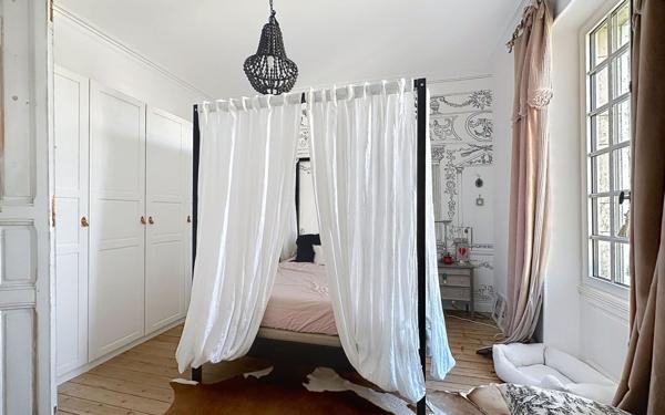 Maison à vendre    5 pièces • 144 m2 La Rochelle