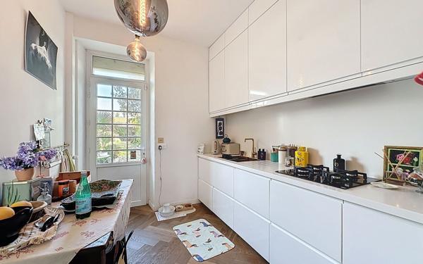 Maison à vendre    5 pièces • 144 m2 La Rochelle