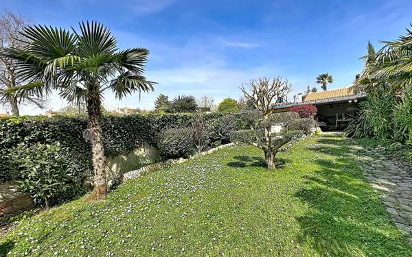 Maison à vendre    5 pièces • 144 m2 La Rochelle