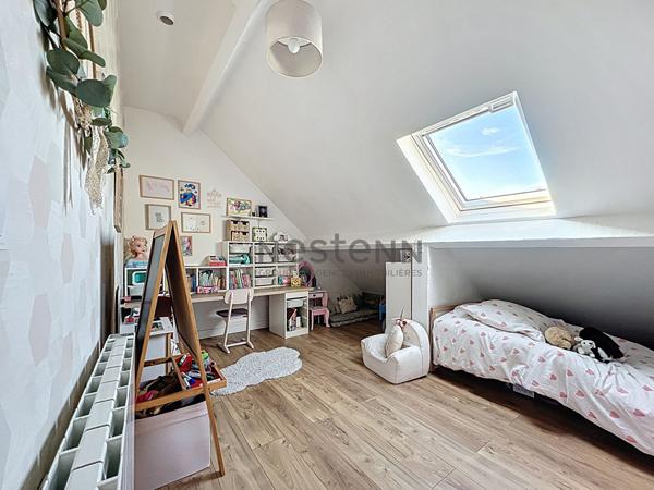 A vendre : Appartement loft de 4 pieces a Limeil-Brevannes avec terrasse et jardin.