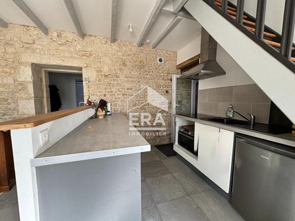 Maison en pierre rénovée à St Gelais