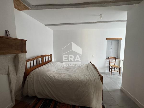 Maison en pierre rénovée à St Gelais