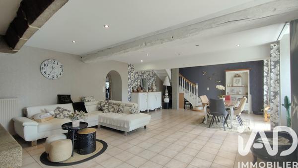 Maison à vendre 6 pièces 160,4 m² Les Loges-Marchis