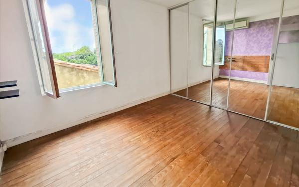 Maison à vendre    5 pièces •  Pompignan