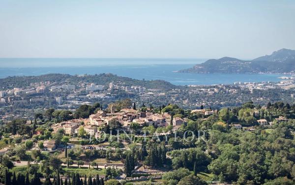 Villa neuve d’exception dans un domaine exclusif à Mougins