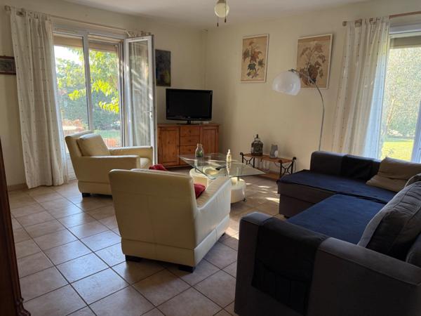 Villa de plain-pied 8 pièces 187m² à Cheval Blanc