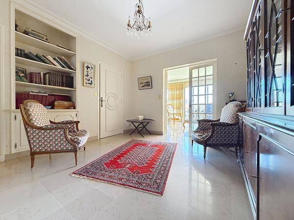 FAVENTINES -Magnifique appartement  très lumineux 120 m² balcon et stationnement