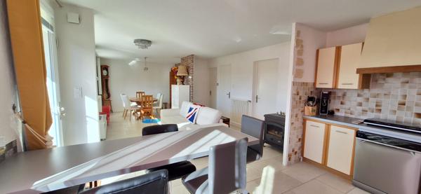 Maison  bien rénovée  à vendre à Arinthod  , parfait etat