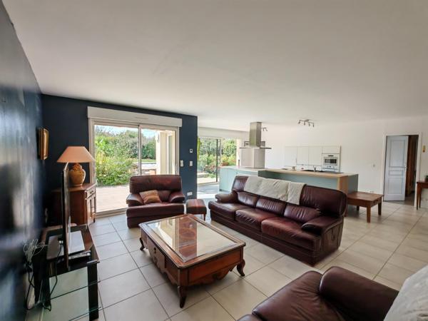 Belle maison contemporaine familiale de 2008