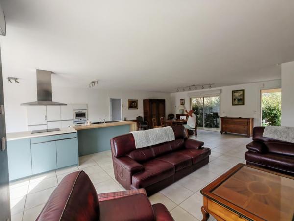 Belle maison contemporaine familiale de 2008