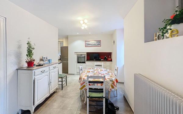 Maison à vendre    10 pièces •  Bénéjacq