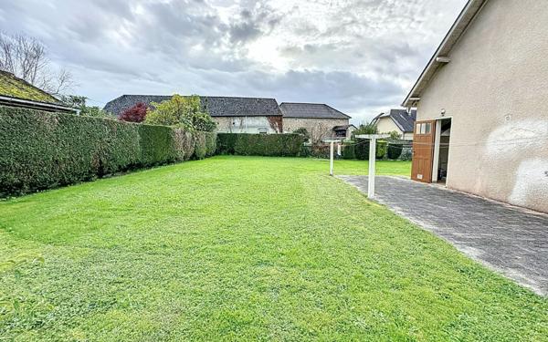 Maison à vendre    10 pièces •  Bénéjacq