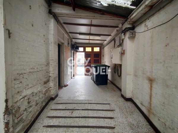 Immeuble mixte à vendre de 130 m² + dépendance