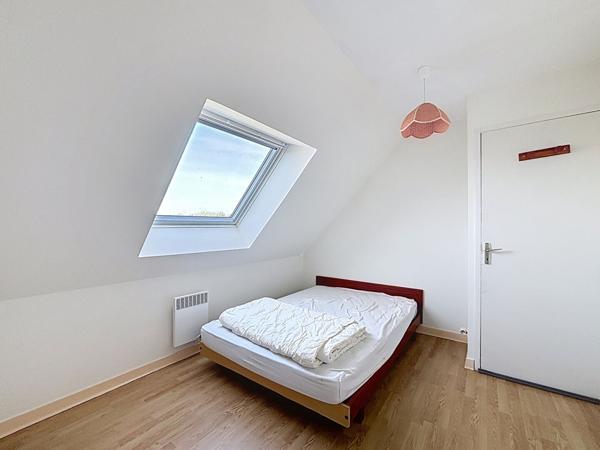 Maison familiale, 4 chambres, plain-pied, garage, véranda, proche commodités et mer - Locmiquélic.