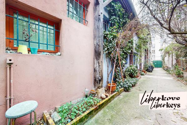 Appartement duplex, terrasse en rez-de-jardin de 74 m² de 4 pièces. Secteur Père Lachaise / Paris 20