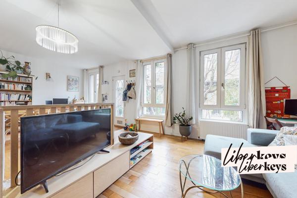 Appartement duplex, terrasse en rez-de-jardin de 74 m² de 4 pièces. Secteur Père Lachaise / Paris 20