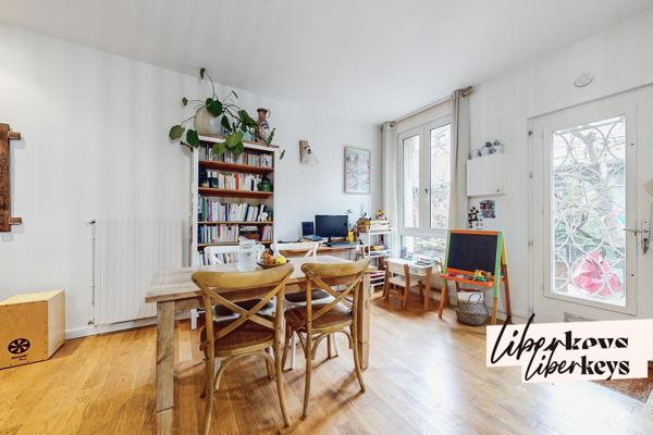 Appartement duplex, terrasse en rez-de-jardin de 74 m² de 4 pièces. Secteur Père Lachaise / Paris 20