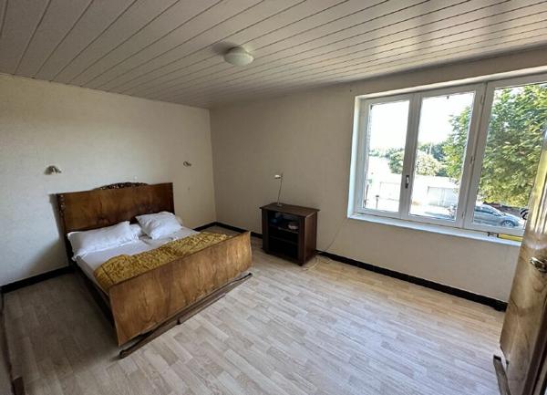 Maison à vendre    3 pièces •  Pont-Évêque