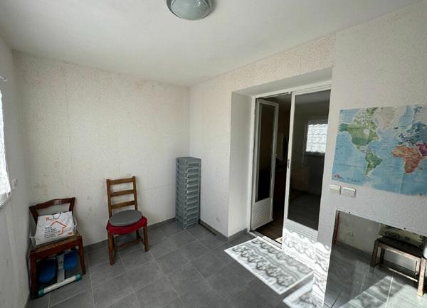 Maison à vendre    3 pièces •  Pont-Évêque